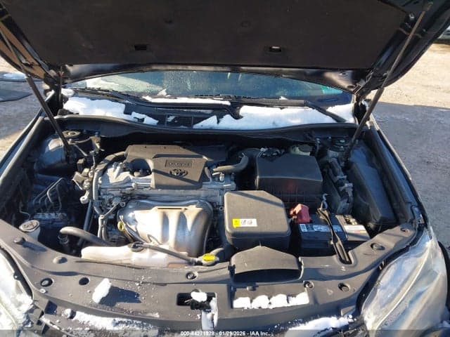 2017 TOYOTA CAMRY SE 10