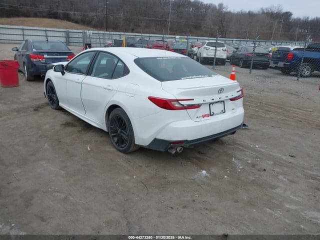2025 TOYOTA CAMRY SE 3