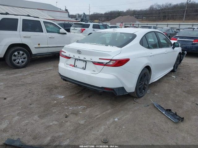 2025 TOYOTA CAMRY SE 4
