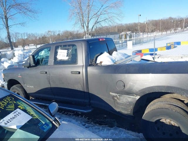 2022 RAM 3500 TRADESMAN 4X4 8' BOX 15