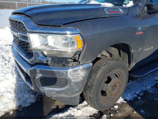 2022 RAM 3500 TRADESMAN 4X4 8' BOX 18