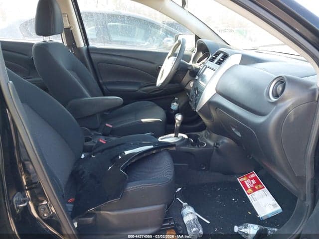 2019 NISSAN VERSA 1.6 SV 5