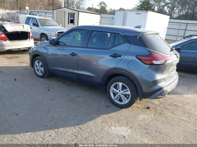 2023 NISSAN KICKS S XTRONIC CVT 3