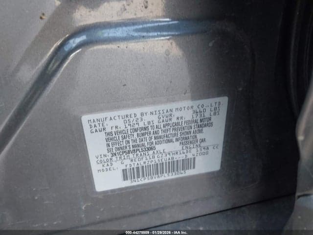 2023 NISSAN KICKS S XTRONIC CVT 9