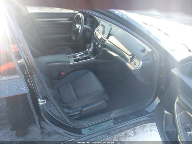 2018 HONDA ACCORD LX 5