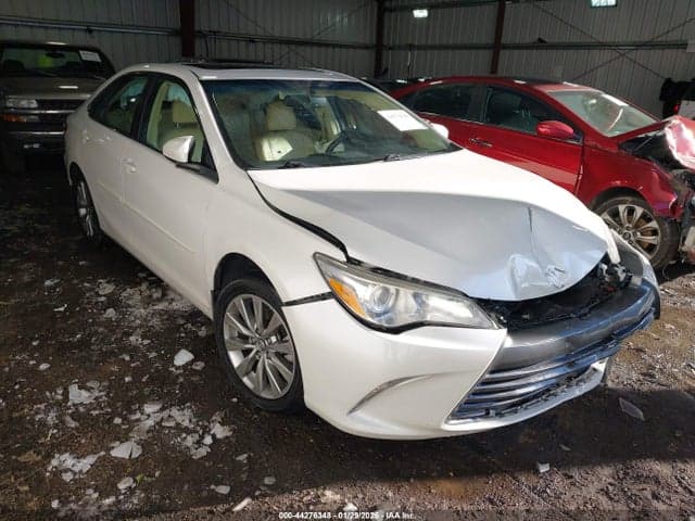 2017 TOYOTA CAMRY XLE