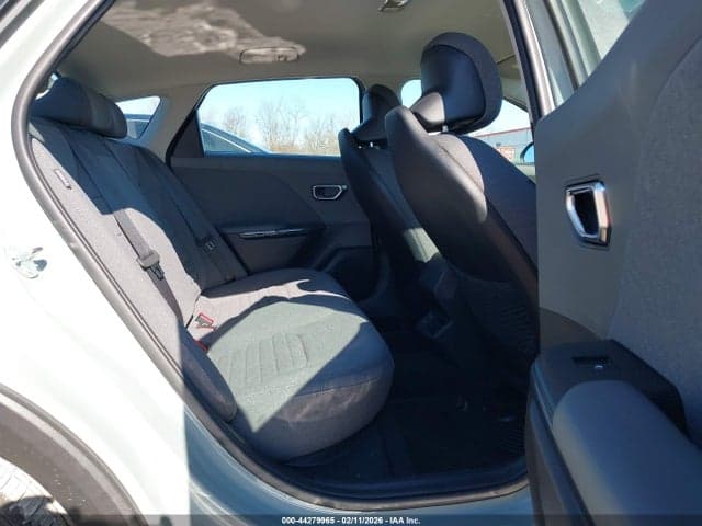 2025 KIA K4 EX 8