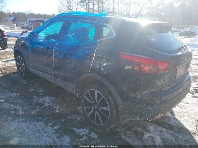 2018 NISSAN ROGUE SPORT SL 3