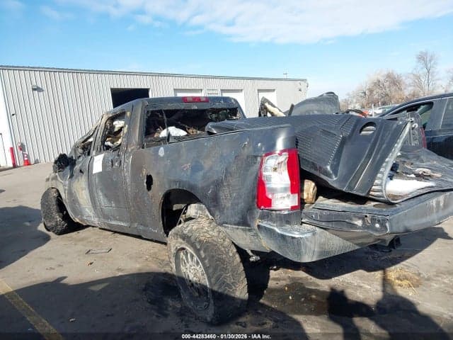2017 RAM 2500 SLT 4X4 6'4 BOX 6