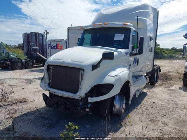 2019 INTERNATIONAL LT 11