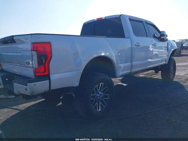 2017 FORD F-250 PLATINUM 4