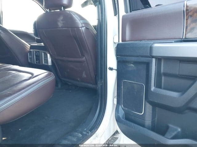 2017 FORD F-250 PLATINUM 8