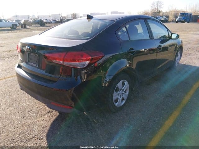 2017 KIA FORTE LX 4