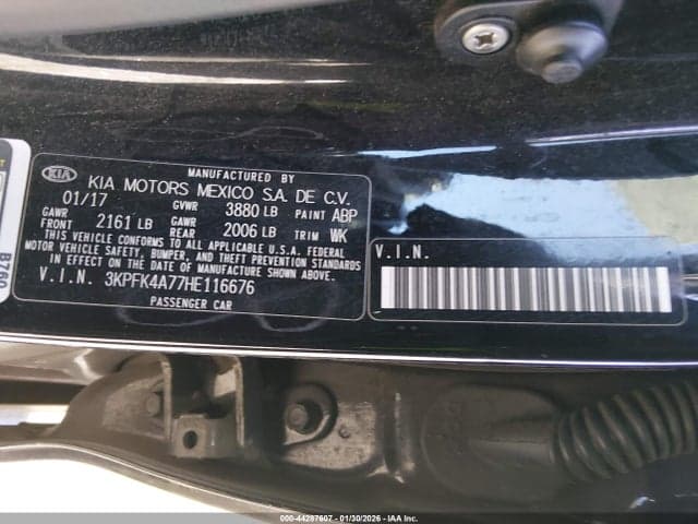 2017 KIA FORTE LX 9