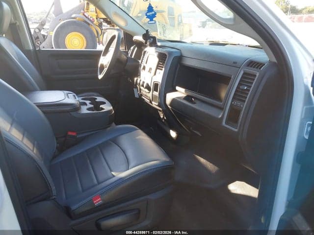 2023 RAM 1500 CLASSIC TRADESMAN 4X2 6'4 BOX 5