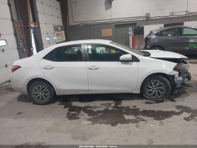 2018 TOYOTA COROLLA LE 13