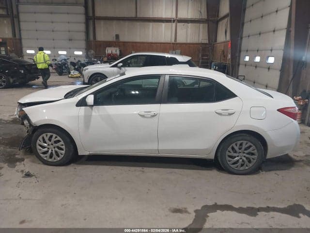 2018 TOYOTA COROLLA LE 14