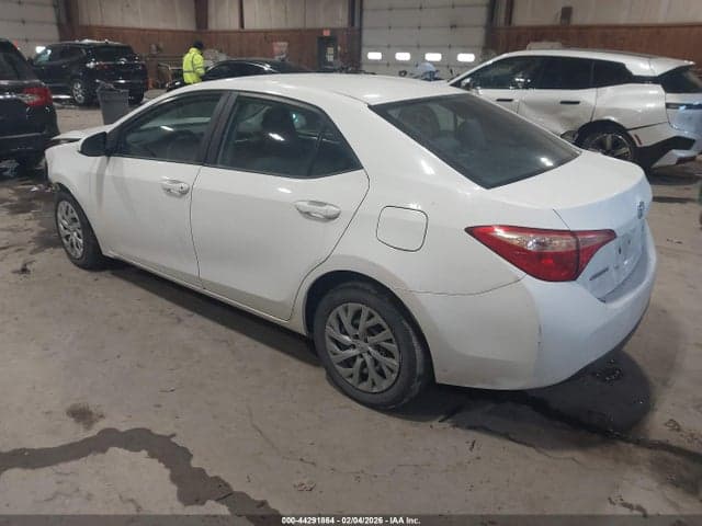2018 TOYOTA COROLLA LE 3