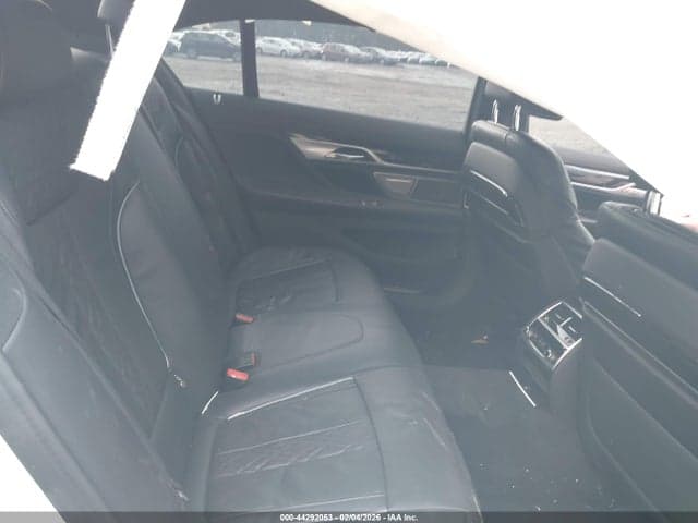 2022 BMW 750 I XDRIVE 8