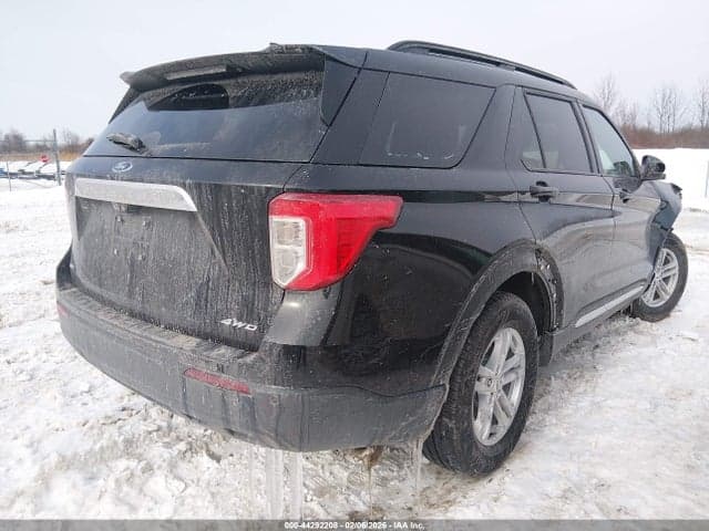 2023 FORD EXPLORER XLT 4