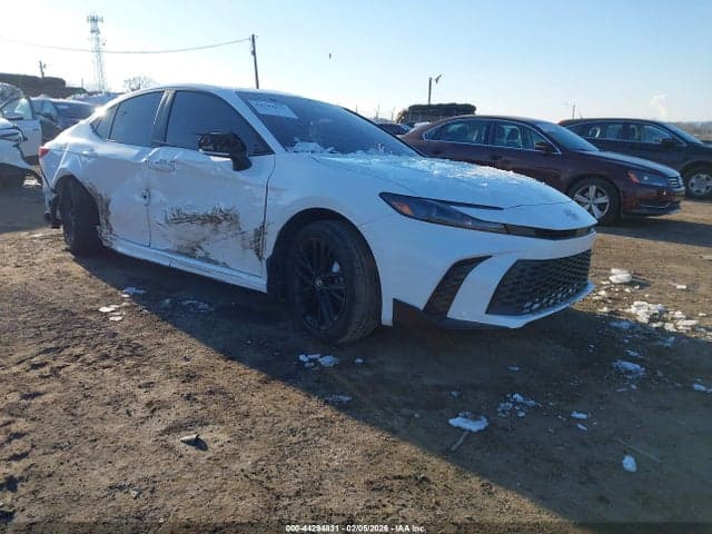 2025 TOYOTA CAMRY SE - 1