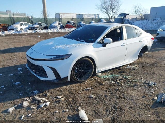 2025 TOYOTA CAMRY SE 2