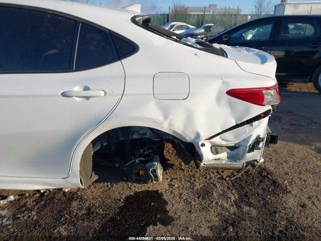 2025 TOYOTA CAMRY SE 6