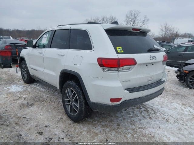 2020 JEEP GRAND CHEROKEE LAREDO E 4X4 3