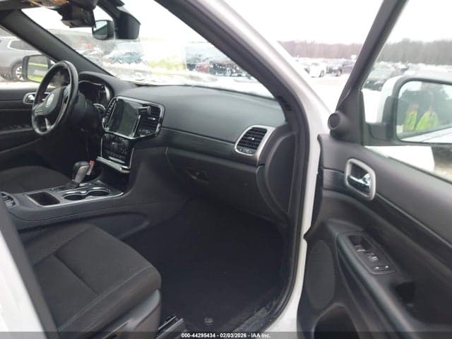 2020 JEEP GRAND CHEROKEE LAREDO E 4X4 5