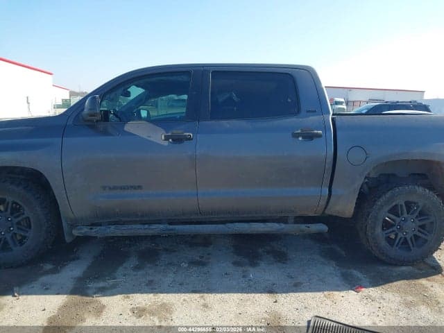 2018 TOYOTA TUNDRA SR5 4.6L V8 14