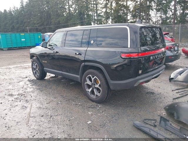 2023 RIVIAN R1S ADVENTURE 3