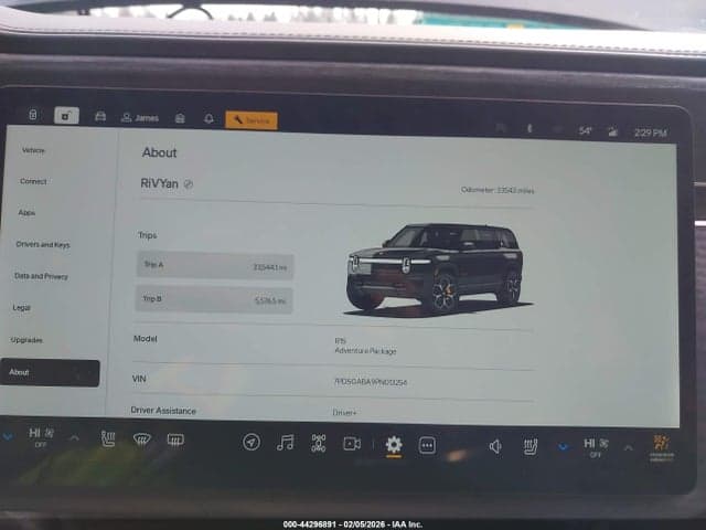 2023 RIVIAN R1S ADVENTURE 7
