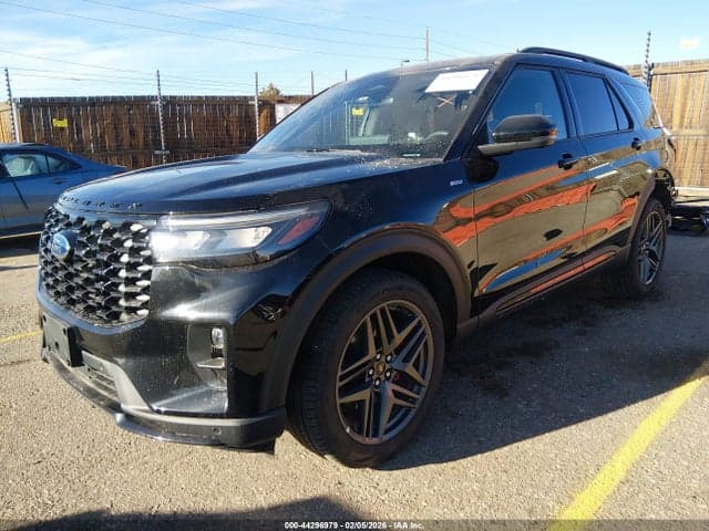 2025 FORD EXPLORER ST-LINE 2