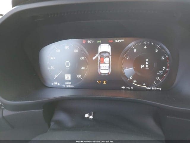 2022 VOLVO XC40 T4 R-DESIGN 7