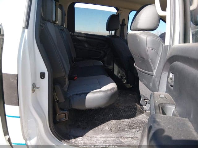 2017 NISSAN TITAN XD S DIESEL 8