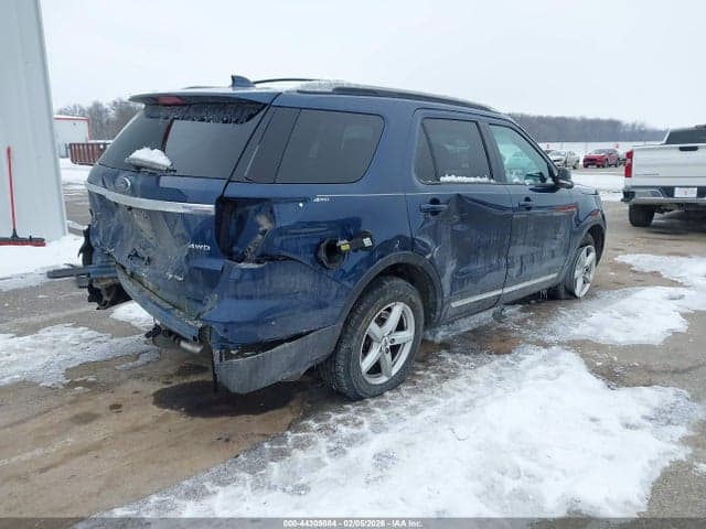 2017 FORD EXPLORER XLT 4