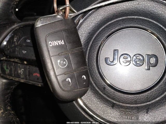 2017 JEEP RENEGADE ALTITUDE 4X4 11