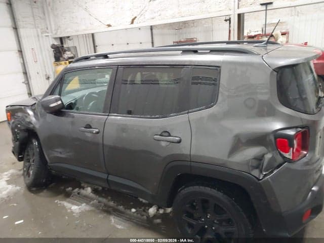 2017 JEEP RENEGADE ALTITUDE 4X4 14