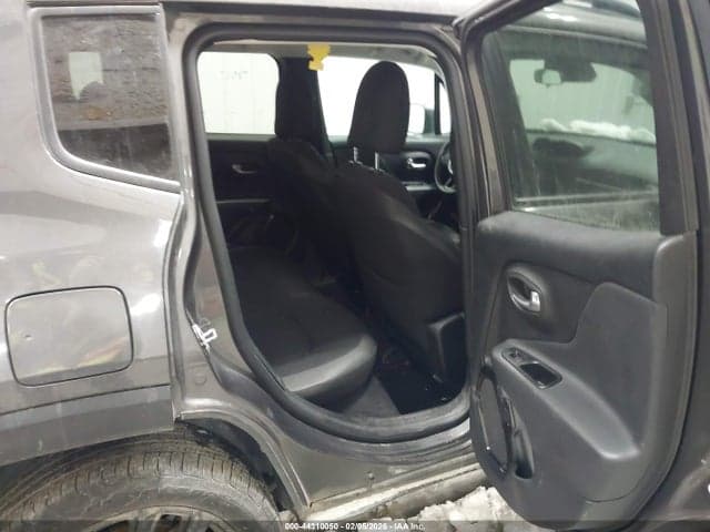 2017 JEEP RENEGADE ALTITUDE 4X4 8