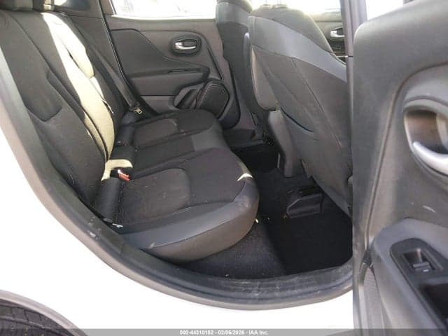 2023 JEEP RENEGADE UPLAND 4X4 8