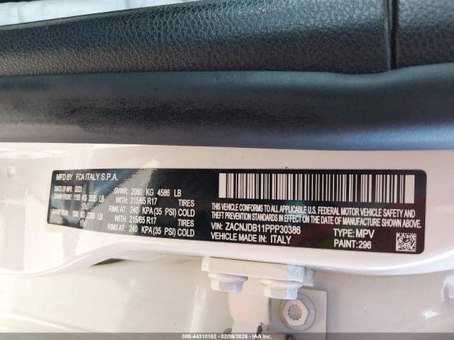 2023 JEEP RENEGADE UPLAND 4X4 9