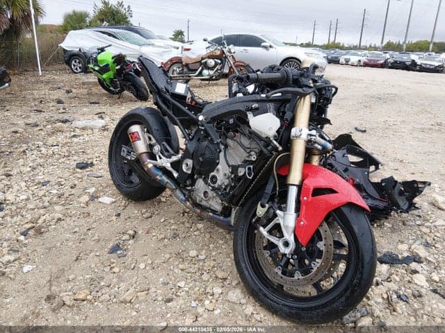 2024 BMW S 1000 RR 1