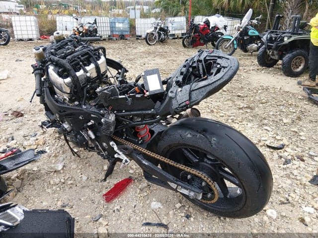 2024 BMW S 1000 RR 3