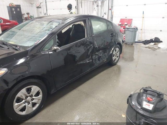 2016 KIA FORTE LX 6
