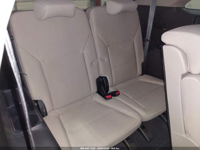 2019 KIA SORENTO LX/S 19
