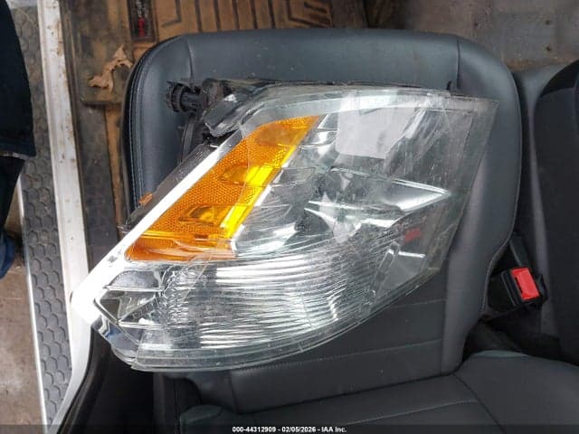 2022 RAM 1500 CLASSIC TRADESMAN 4X4 6'4 BOX 12