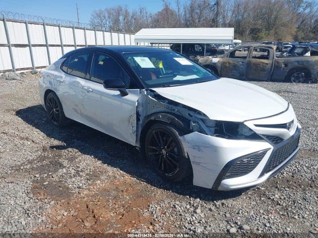 2022 TOYOTA CAMRY XSE - 1