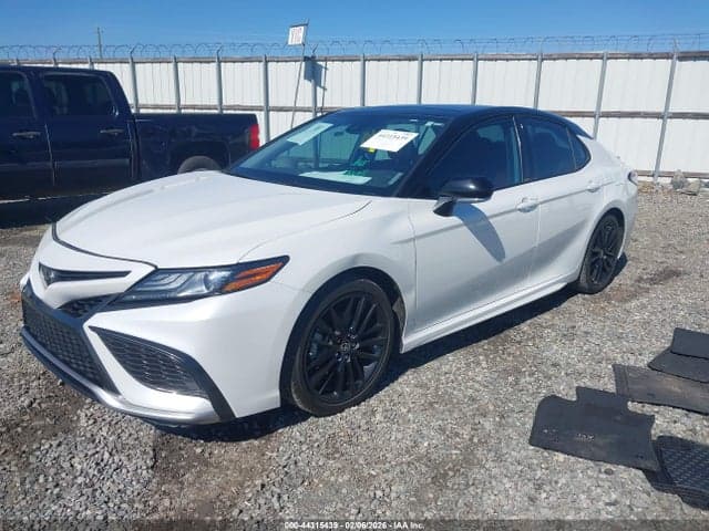 2022 TOYOTA CAMRY XSE 2