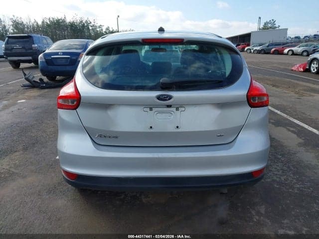 2018 FORD FOCUS SE 16