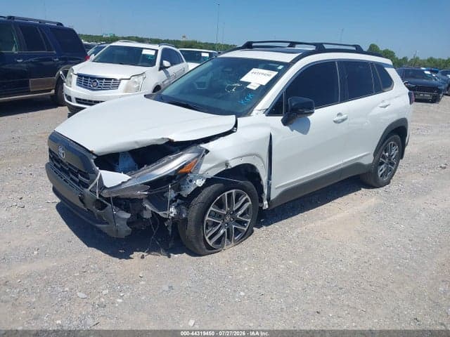 2026 TOYOTA COROLLA CROSS XLE 2